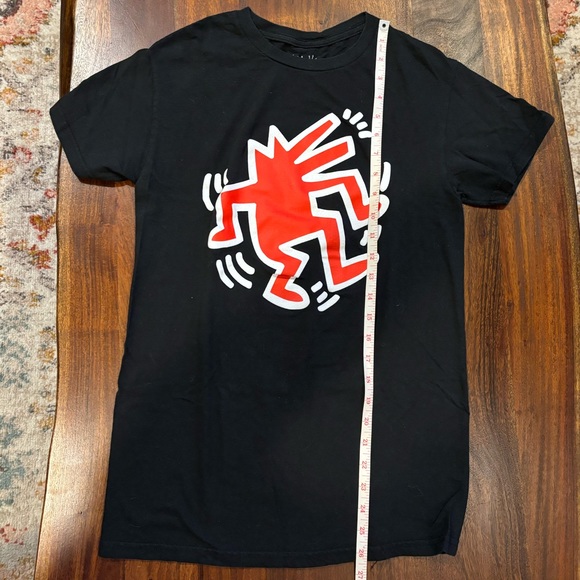 Keith Haring barking red dog black tee size small - Picture 4 of 6